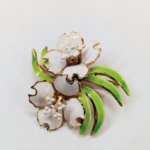 Vintage Enameled White Flower Brooch